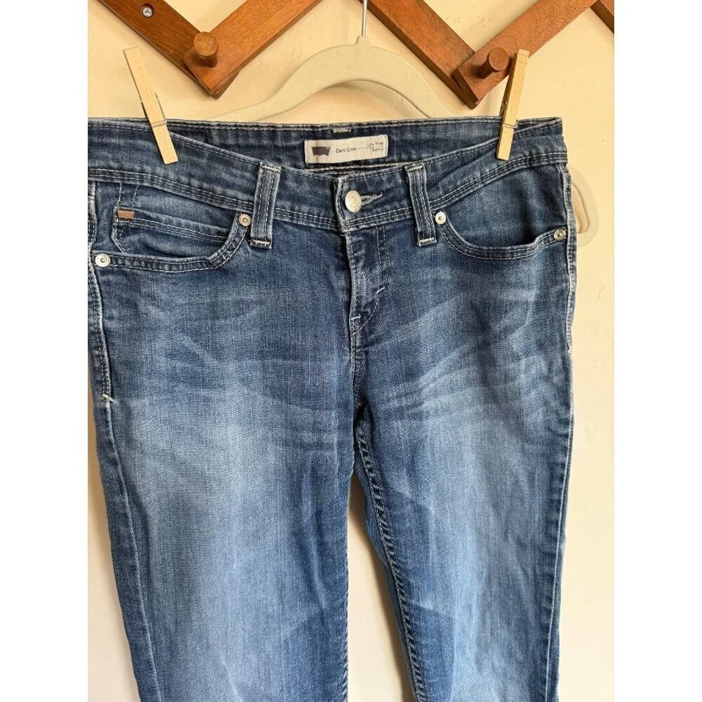 Levis Jeans Womens 28/32‎ Blue demi curve low rise skinny Denim distressed City